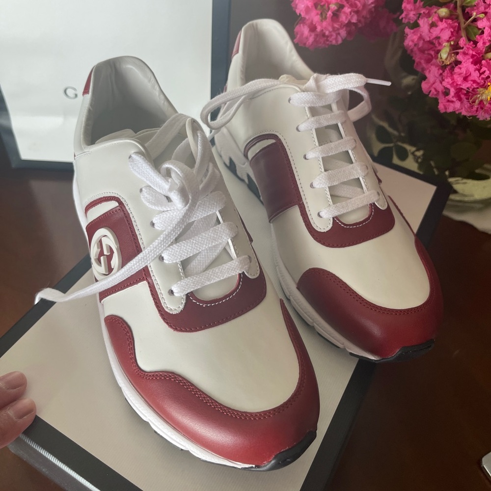 Selling my Gucci shoes!